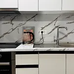 アパート Bllok B *