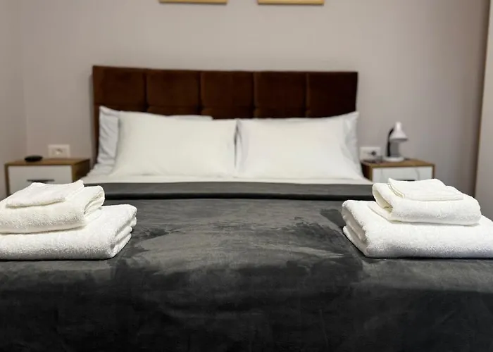 Apartament Bllok B Tirana